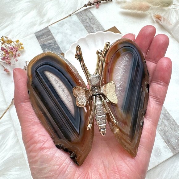 Beautiful Agate Butterfly | Agate Slices | Agate Butterfly Figurine - Picture 2 of 8